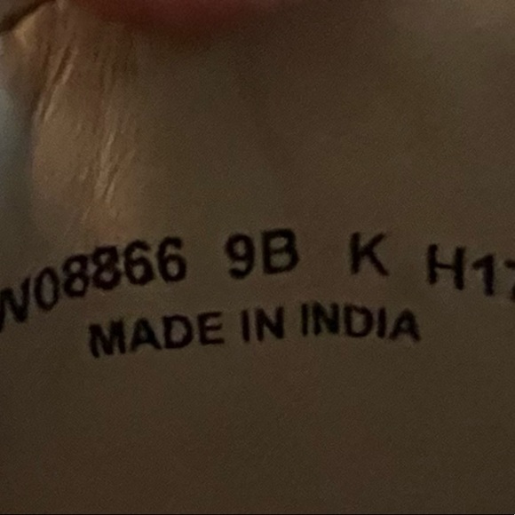 Cole Haan Oxford Style Shoes - Picture 4 of 4